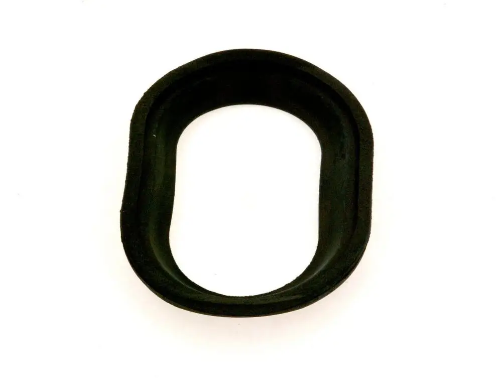 Schwarze Dichtung von Bosch, ovale Form mit durchgehender Kante, auf hellem Hintergrund.
